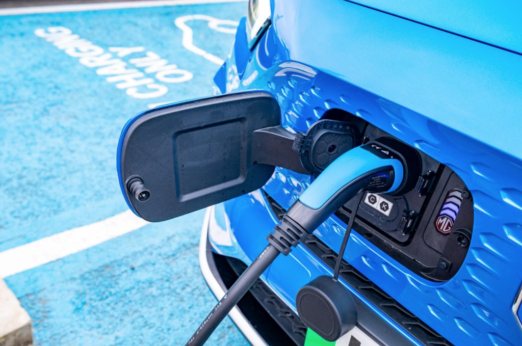 Cost of using public rapid EV chargers now more expensive per mile than petrol