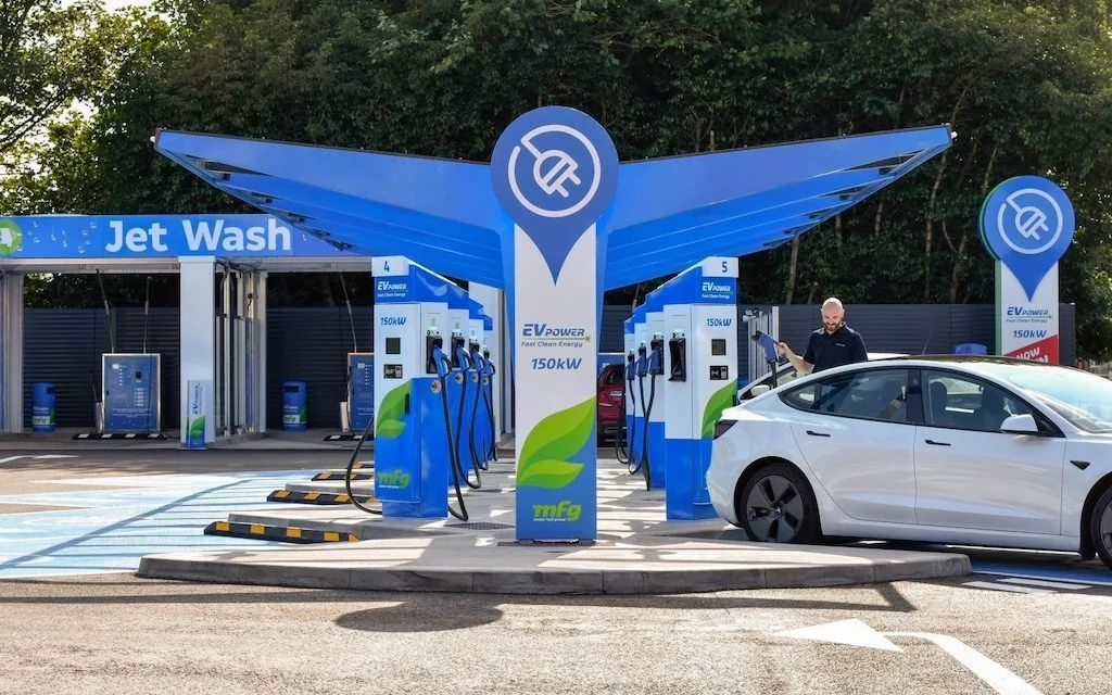 The number of ultra-rapid chargers increased by 80% in 2022
