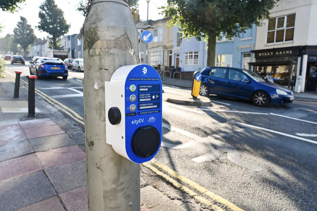 New law will require EV charge points to offer 99% average reliability