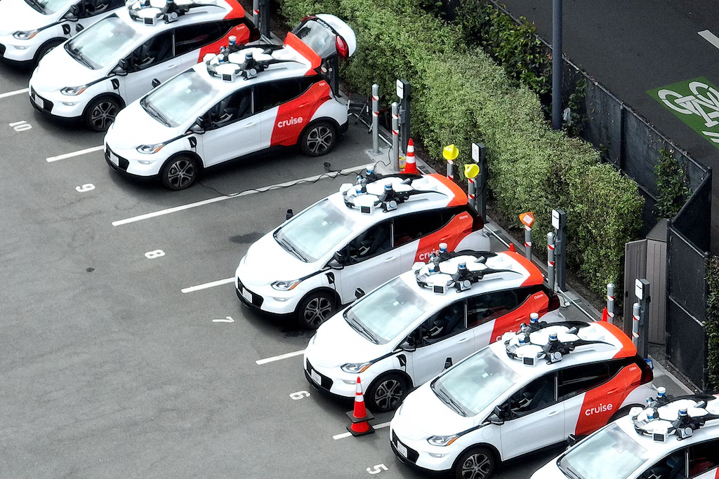 Autonomous robotaxi crashes under investigation in San Francisco
