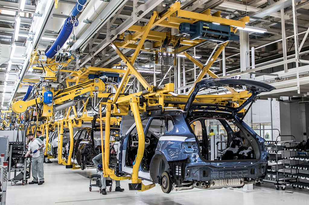 Revised zero-emission vehicle mandate becomes law