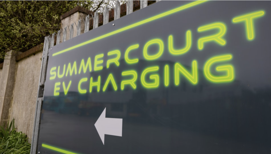 First Bus gives consumer access to its EV charging infrastructure