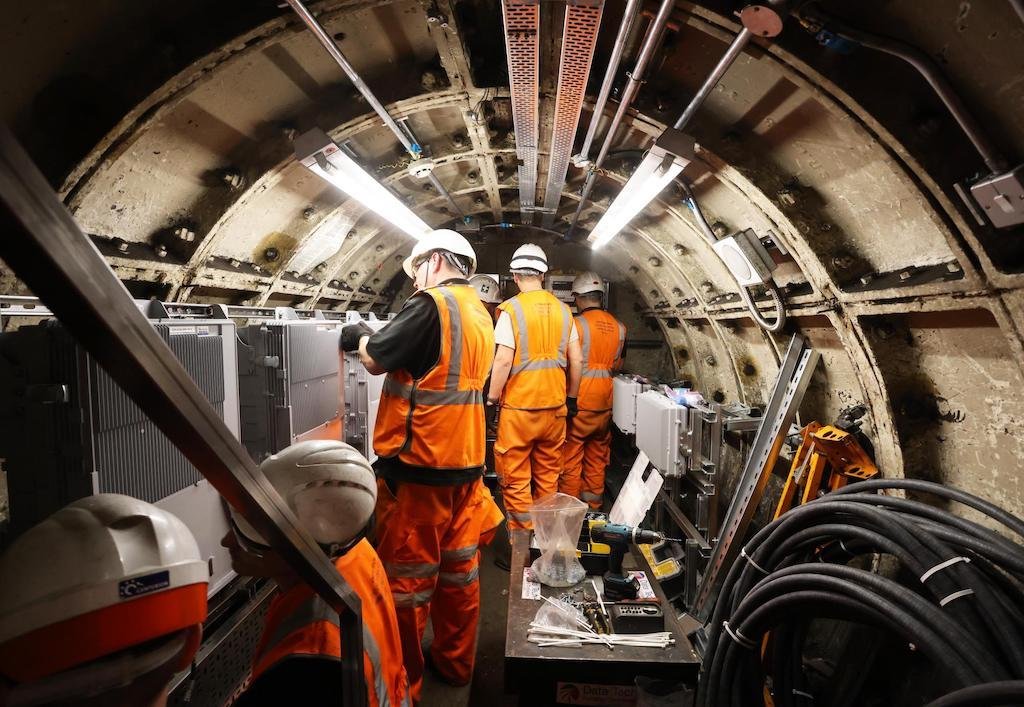 TfL extends 4G mobile coverage across Tube network