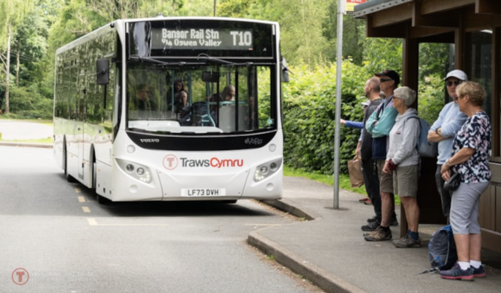 Hitachi to develop national multimodal planning and ticketing app for Wales