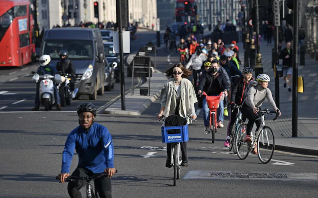 New infrastructure underpins cycling increase in London but uptake stalls nationally