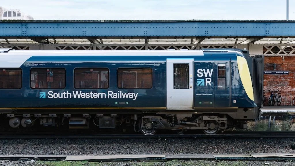 Government sets out process for transferring rail operators into public ownership