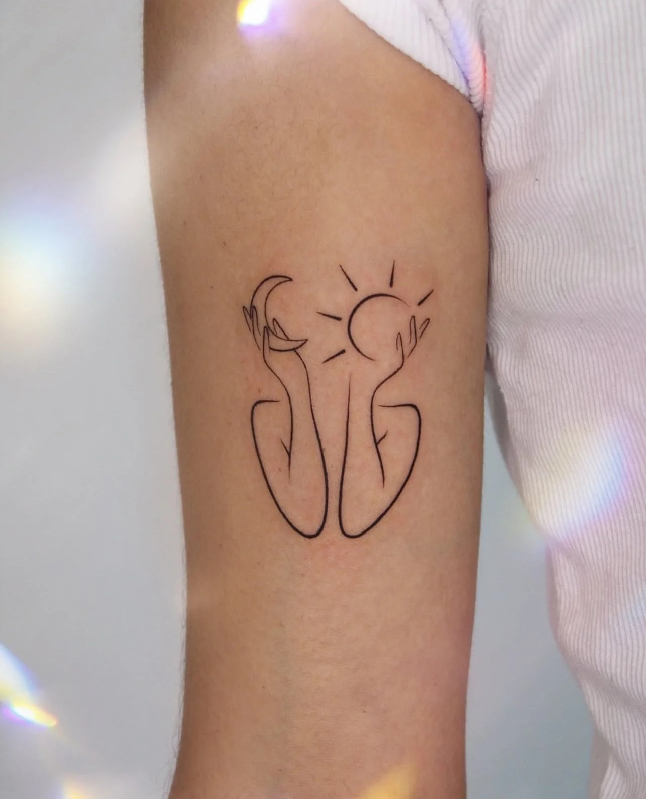 @megandotart ☀️🌙 Some recent pretty ones by our resident artist Megan 🌿

Email megandotart@gmail.com to make an appointment 📚

Request your next tattoo via the link in our bio @auraninetyfour 🔗 

#tattoo #auraninetyfour #fineline #finelinetattoo 