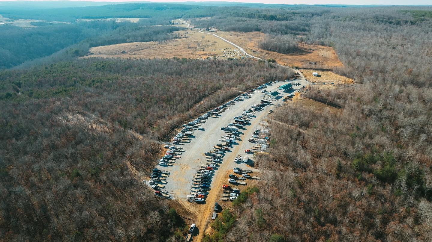 What an amazing way to start 2023! We have had record breaking attendance today! Thanks to everyone who came and spent New Year's Day with us!
.
.
#coalmontohvpark #tnsouthcumberland #mountainsofadventure #instagramtennessee #ohv #tennesseeoffroad #p