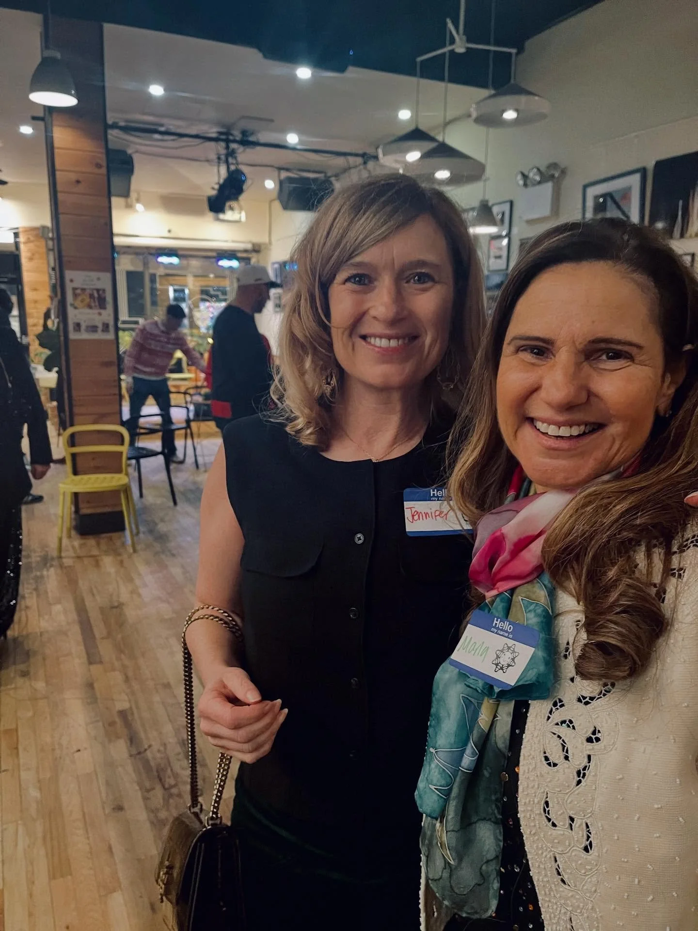 Tis the Season to Smile, Mix and Mingle! 

Grateful to celebrate with inspiring small business owners and alumni! Goldman Sachs 10KSB is the gift that keeps giving 🎁 I met so many new friends and fellow entrepreneurs! 

Thank you Alex of @admissions