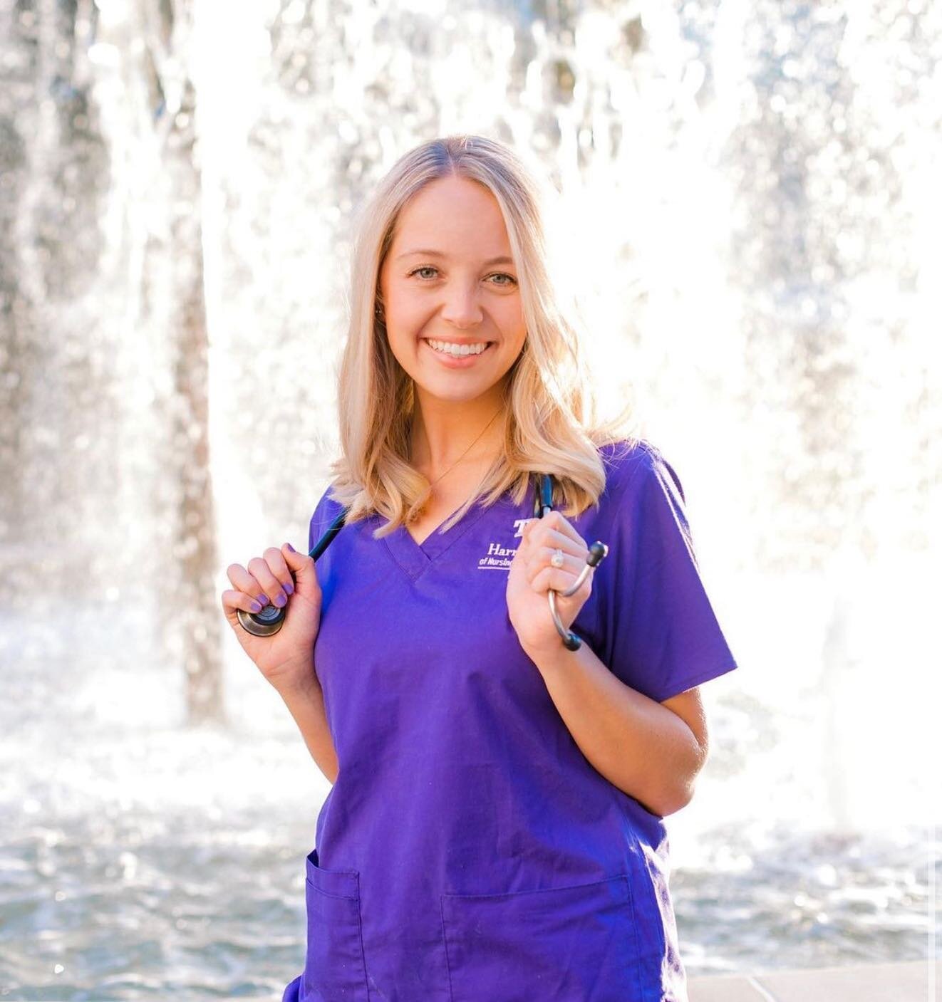 HEY SENIORS, DM us your post-grad plans to be featured on our story 👩🏼&zwj;⚕️ 

Also congrats to @haileestorie who will be saving lives at Cook Chilren&rsquo;s Hospital after graduation!! We are so proud of you!