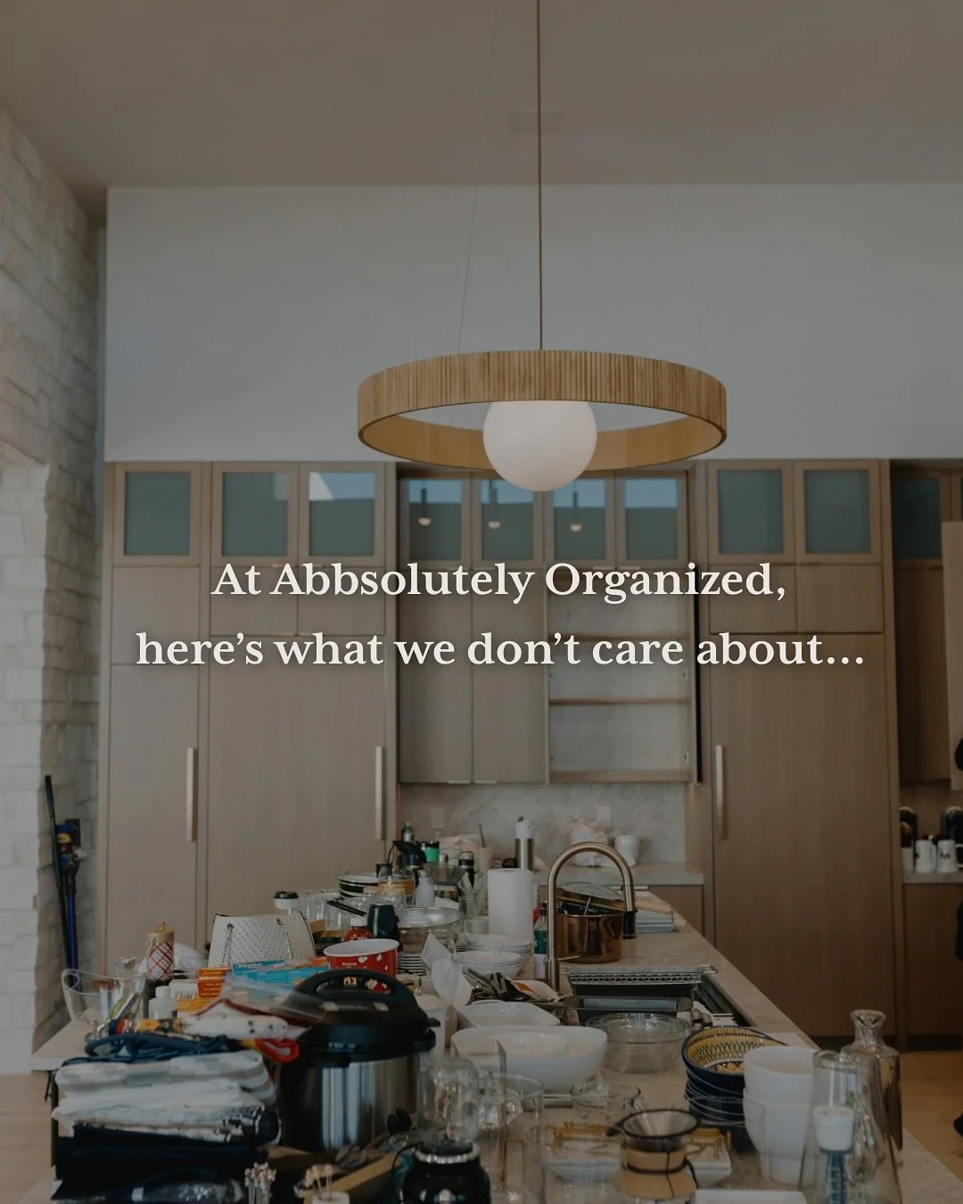 At Abbsolutely Organized, there&rsquo;s a long list of things we don&rsquo;t care about&hellip; 👀
Messy closets, tiny homes, expired pantry food &mdash; none of it scares us. 💪✨

What we do care about is helping you create systems that actually wor