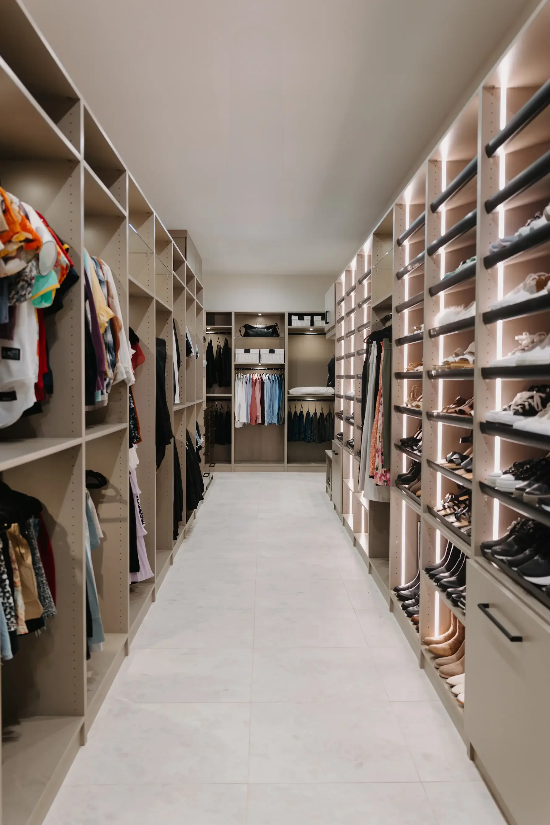 custom closet designers in Phoenix, AZ.
