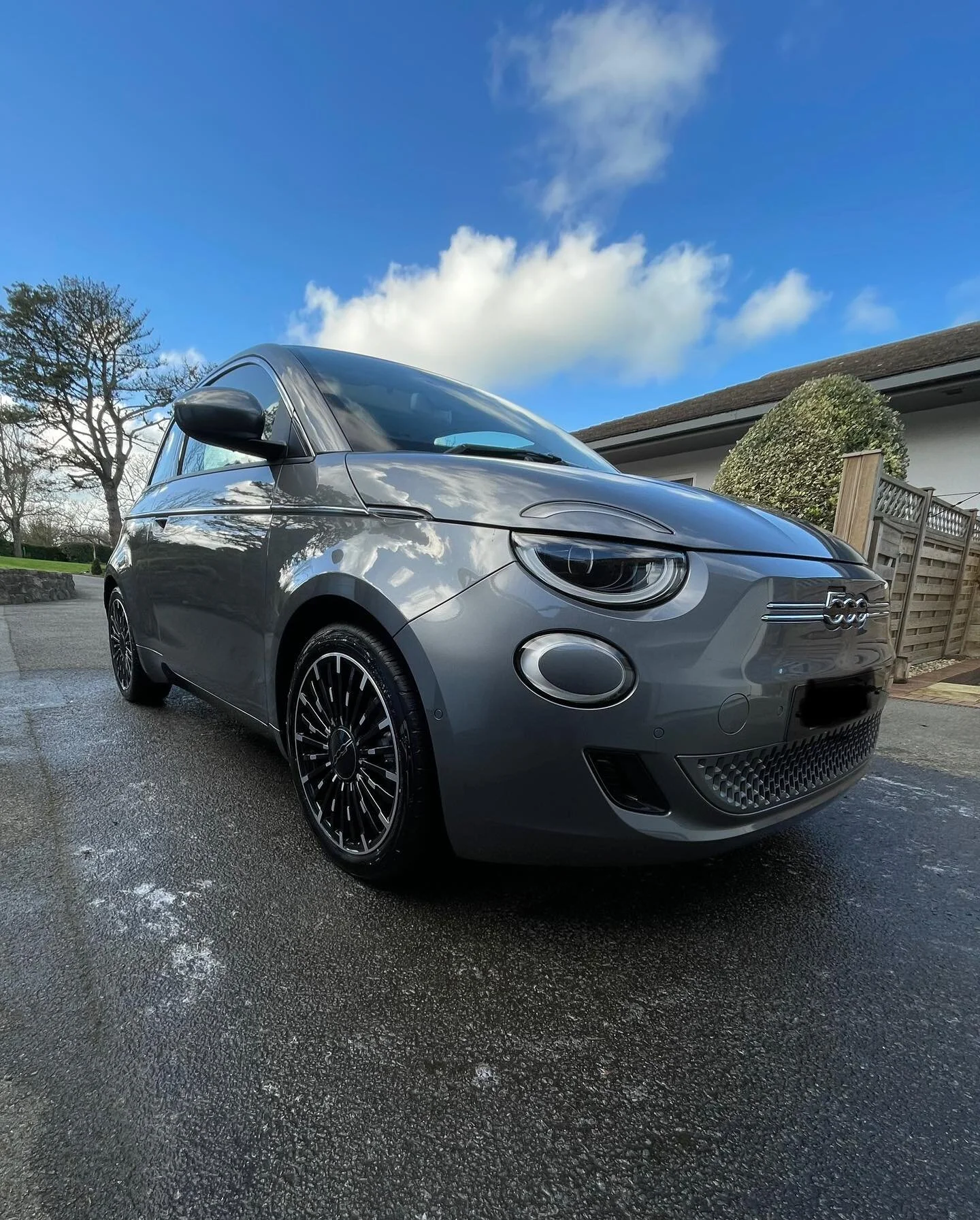 We are a quality mobile valeting service in Guernsey 

book an appointment via rob@rlvaleting.co.uk or book online at www.rlvaleting.co.uk/booking

🚗🚙 More posts incoming 🚙🚗

#RLValeting #ValetingGuernsey #SmallBusiness #LocalBusiness #CarCleanin