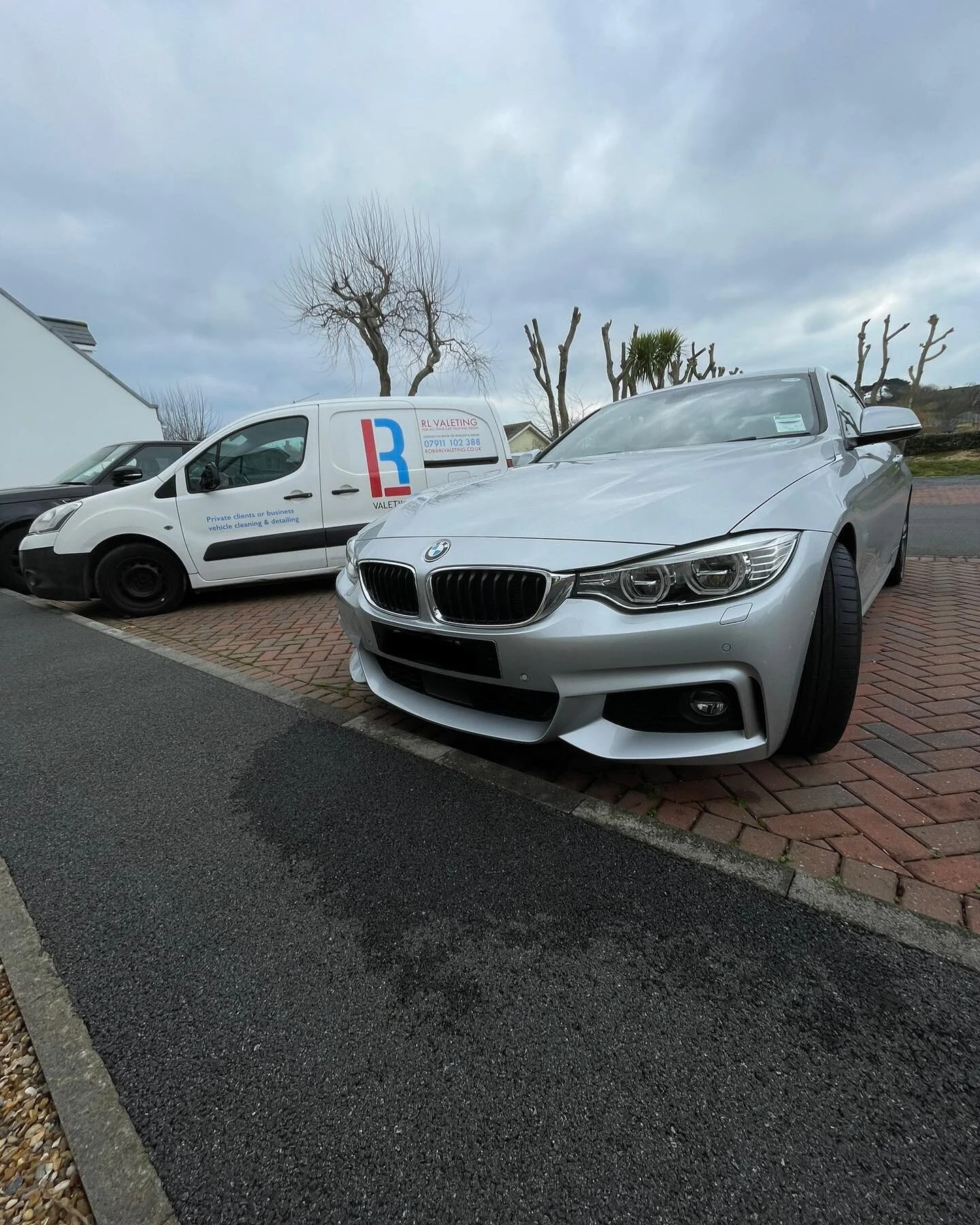 We are a quality mobile valeting service in Guernsey 

book an appointment via rob@rlvaleting.co.uk or book online at www.rlvaleting.co.uk/booking

🚗🚙 More posts incoming 🚙🚗

#RLValeting #ValetingGuernsey #SmallBusiness #LocalBusiness #CarCleanin