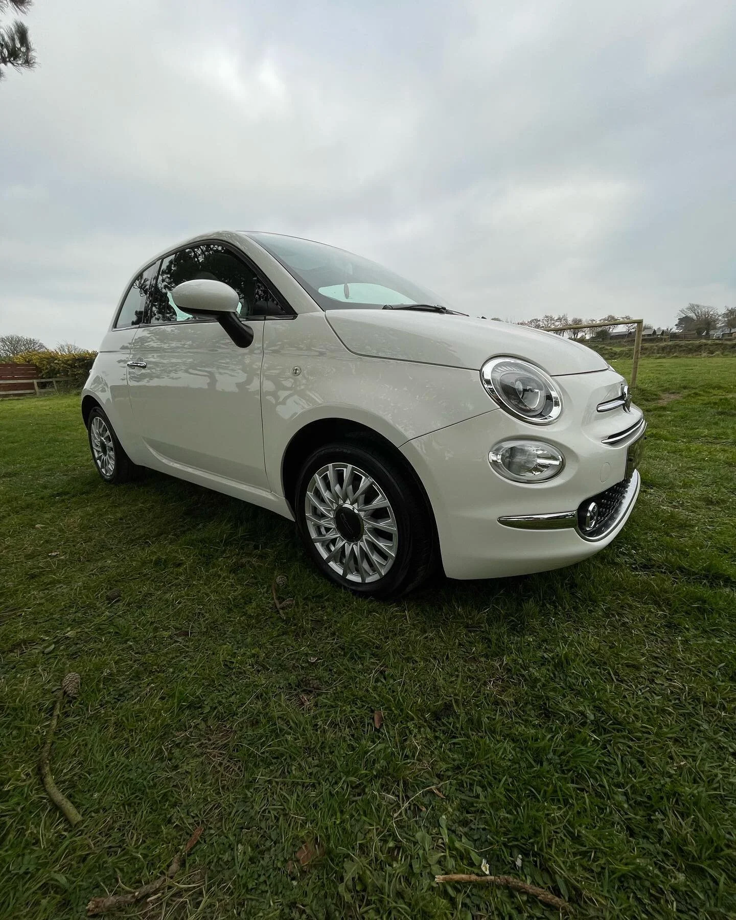 We are a quality mobile valeting service in Guernsey 

book an appointment via rob@rlvaleting.co.uk or book online at www.rlvaleting.co.uk/booking

🚗🚙 More posts incoming 🚙🚗

#RLValeting #ValetingGuernsey #SmallBusiness #LocalBusiness #CarCleanin