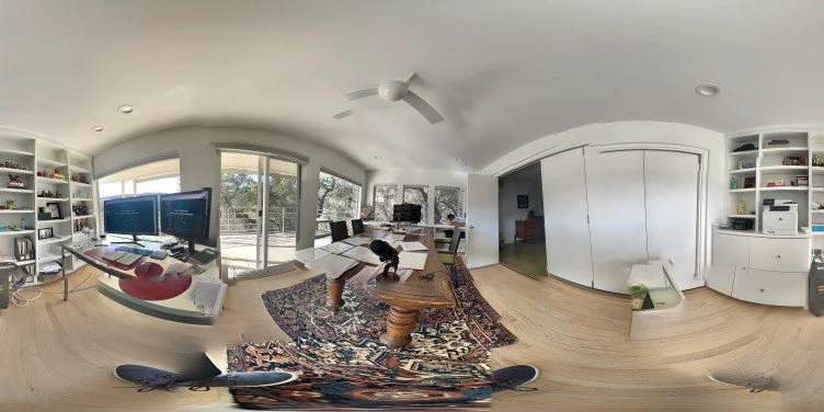 Managing From Your Couch: Welcome to the VR World!