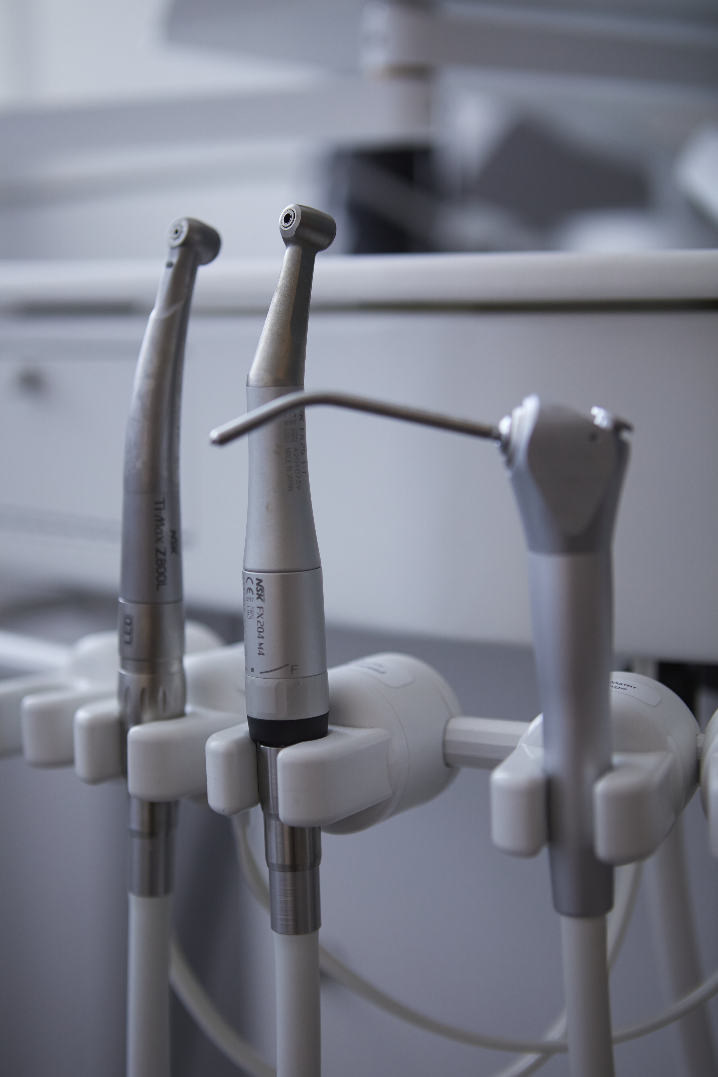 Technologie de pointe dans la clinique dentaire du Dr Roxane Katiya.