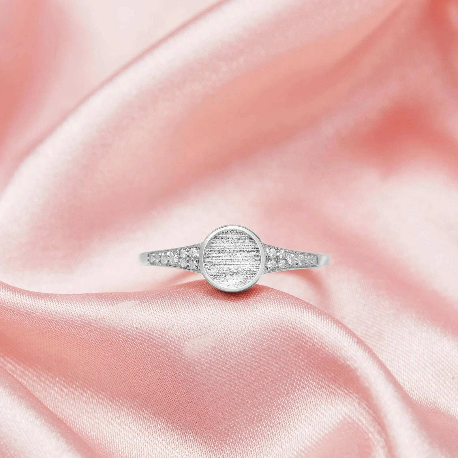 Lucy Keepsake Ring