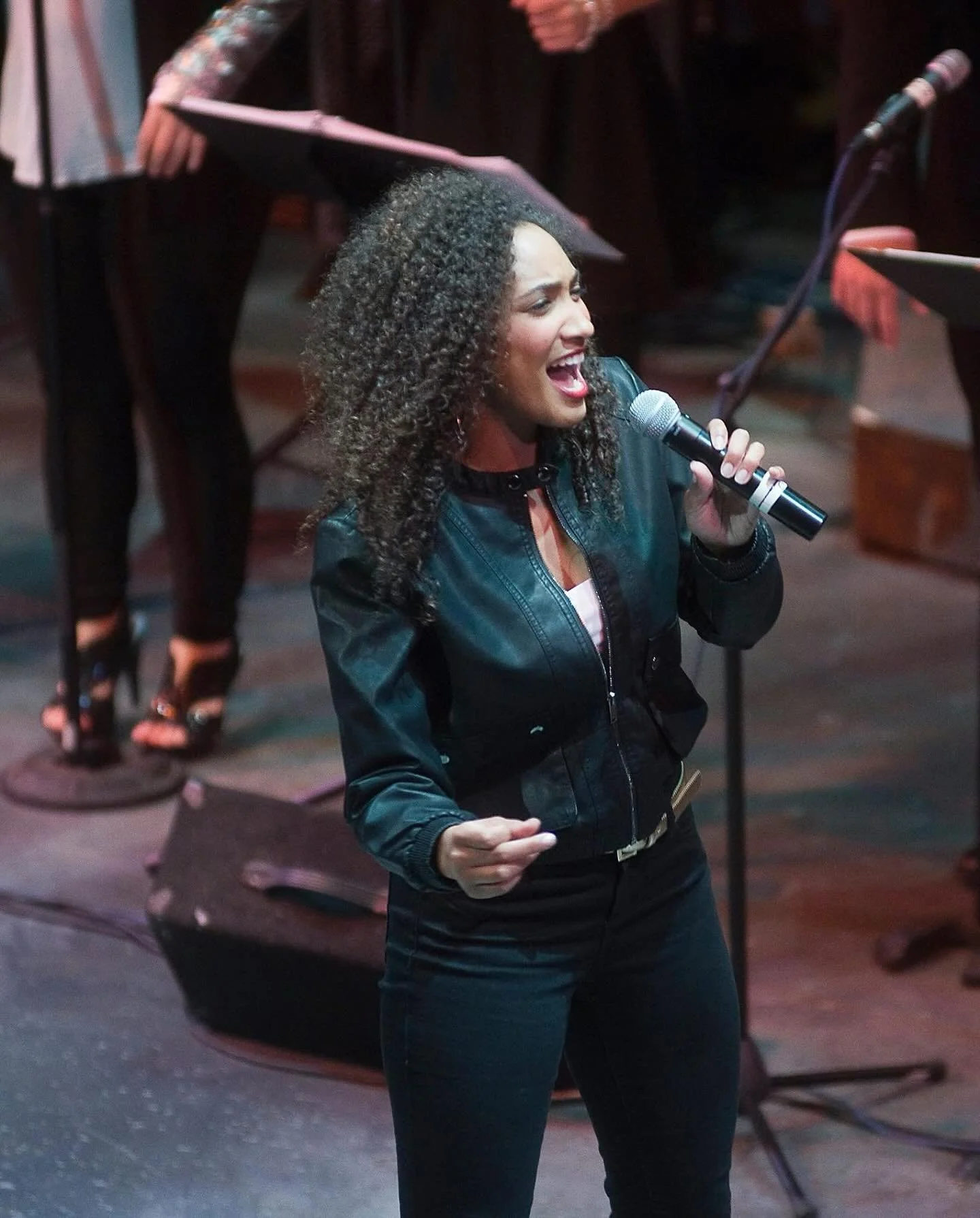 2016 Throwback 🎶🎤🎭

Reflecting on this trend! I&rsquo;ve made so much art in the past decade, and 2016 was a big year for me. 

1. Circle theatre&rsquo;s MJ concert series, singing &ldquo;Living off the Wall&rdquo; 
2. Heathers at Actors&rsquo; Th