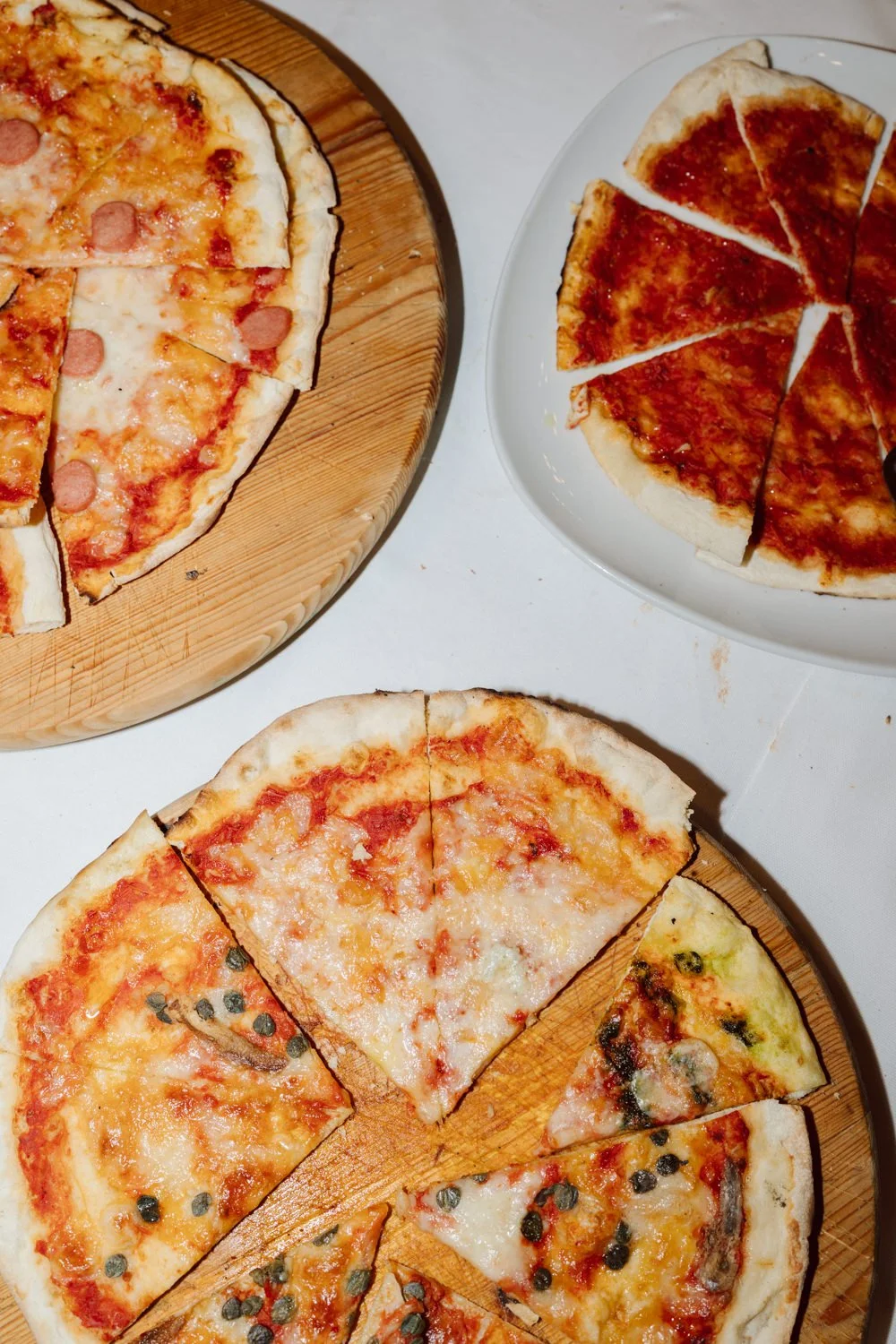 Pizzas italiennes servies lors de la soirée précédant un mariage en Toscane