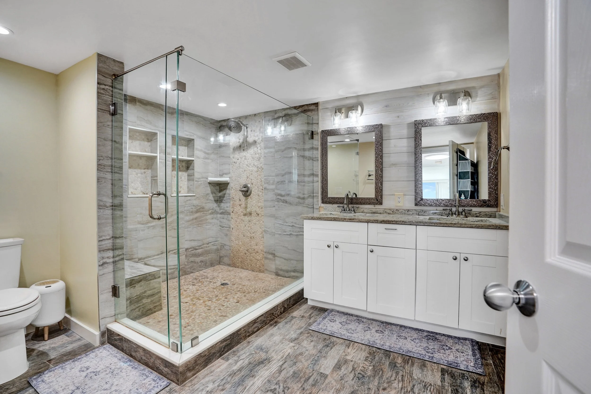 3590 S Ocean Boulevard 809, South Palm Beach, FL 33480 Oceanfront Condo For Sale at Mayfair House Palm Beach