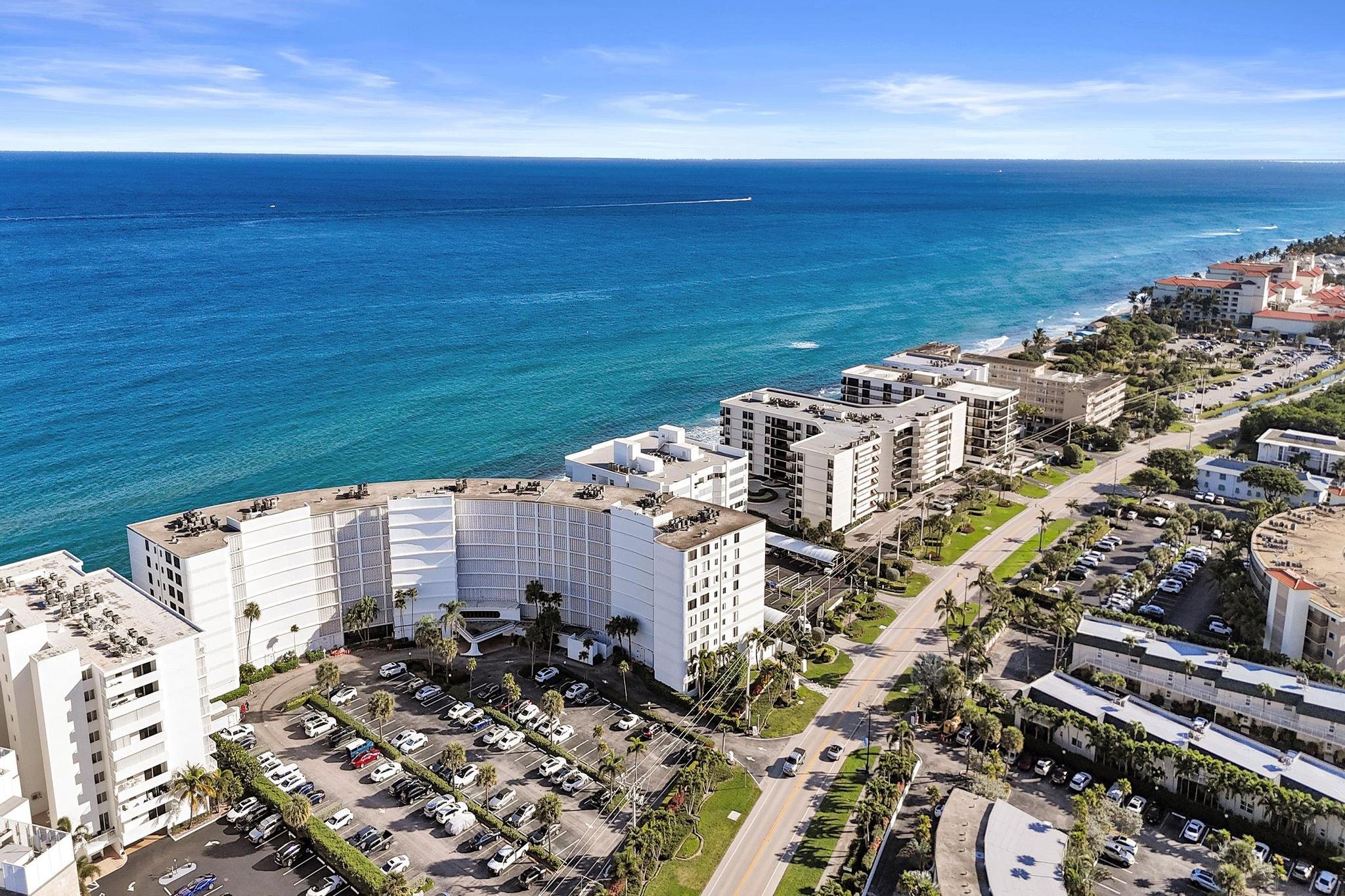 Waterfront condo for sale in South Palm Beach, Florida