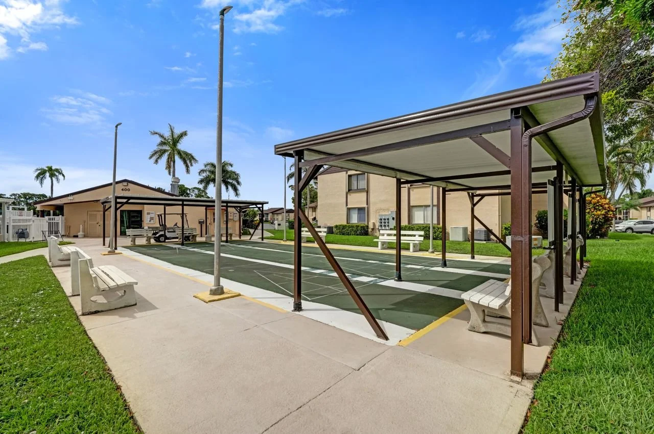 429 Pine Glen Lane #C-2, Greenacres, Fl Condo For Sale in Pine Ridge South Greenacres