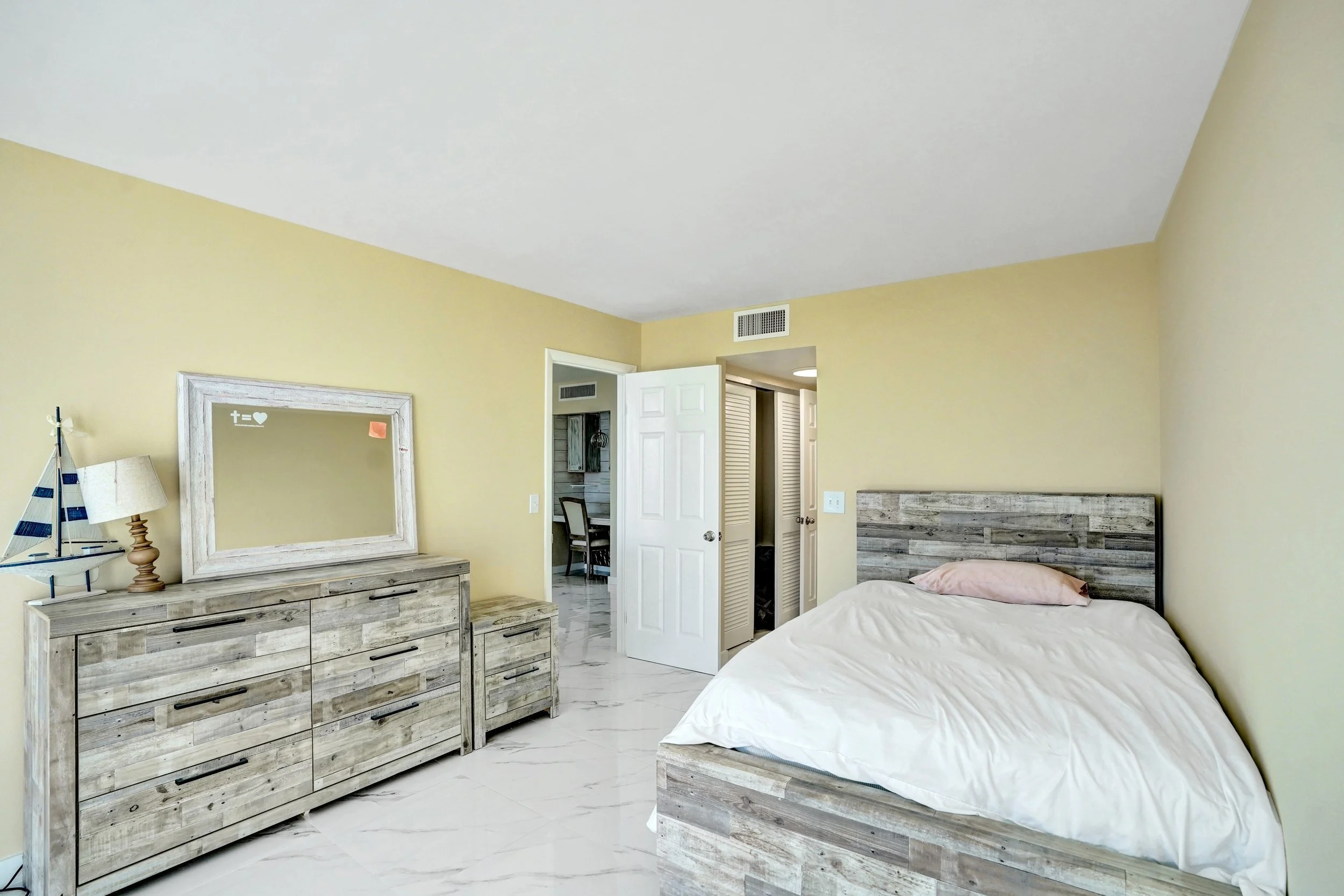 3590 S Ocean Boulevard 809, South Palm Beach, FL 33480 Waterfront Condo For Sale at Mayfair House Palm Beach