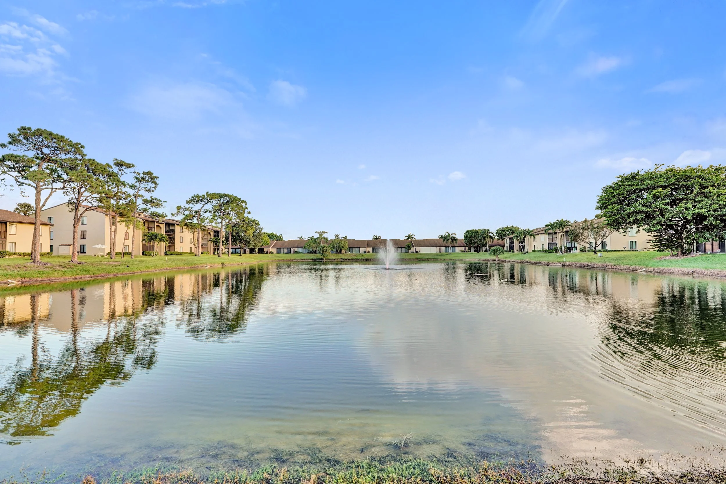 633 Sea Pine Way H, Greenacres Waterfront Villa For Sale | Pine Ridge Community