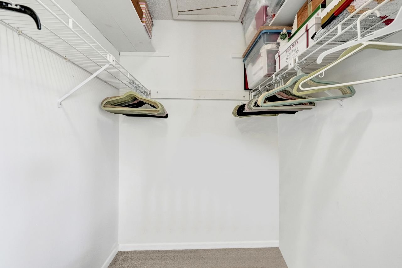 429 Pine Glen Lane #C-2, Greenacres, Fl Condo For Sale in Pine Ridge South Greenacres