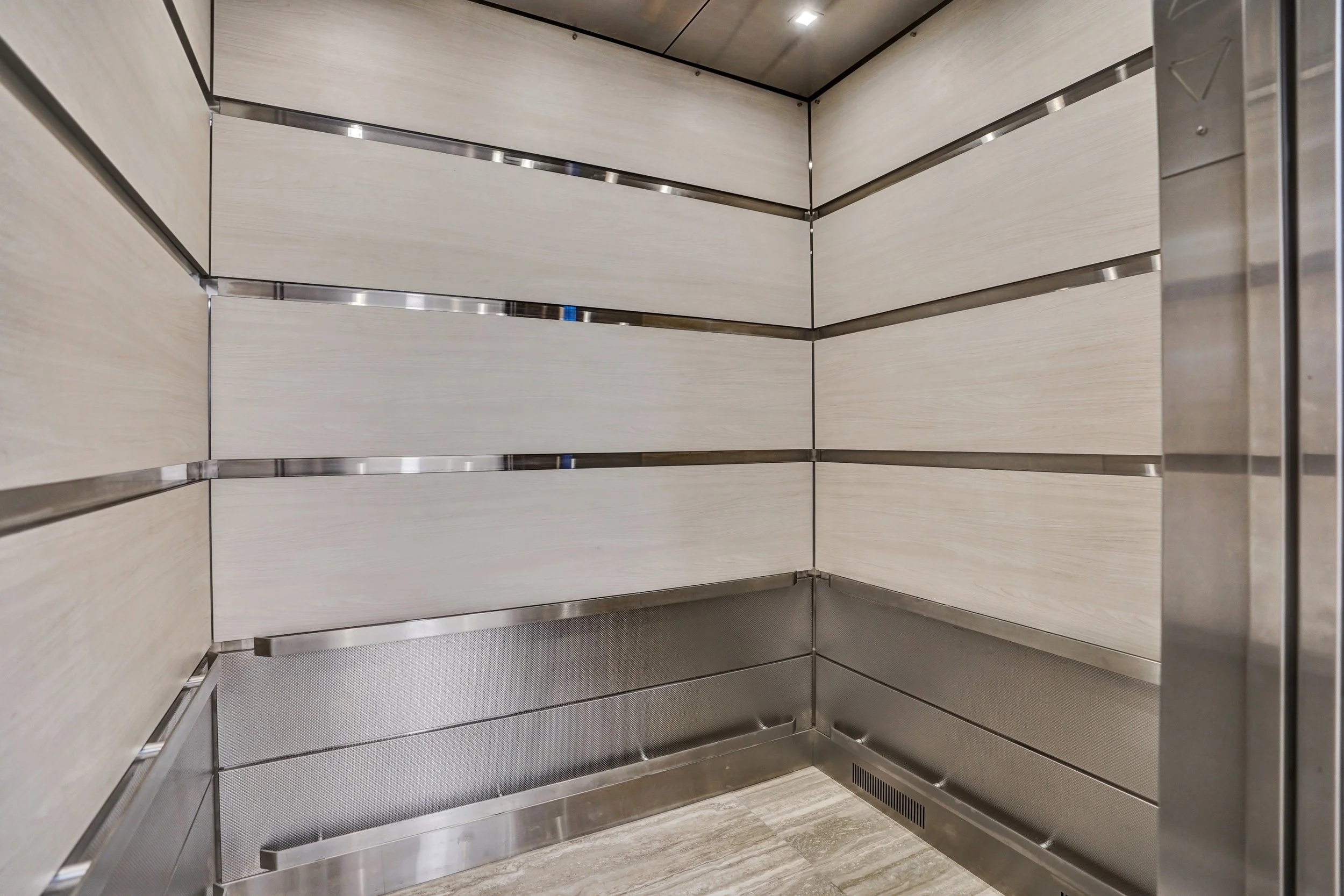 South palm Beach, Florida Mayfair house condos