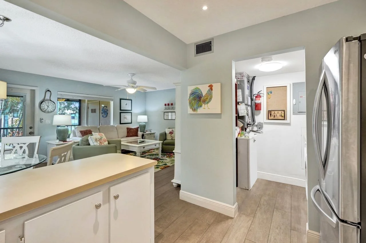 429 Pine Glen Lane #C-2, Greenacres, Fl Condo For Sale in Pine Ridge South Greenacres