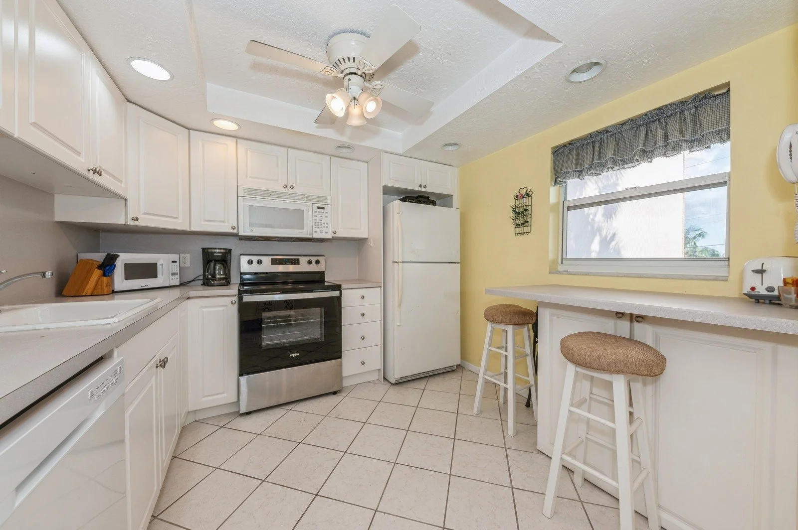 230 NE 26th Avenue 213, Boynton Beach, FL 33435 | Homes For Sale