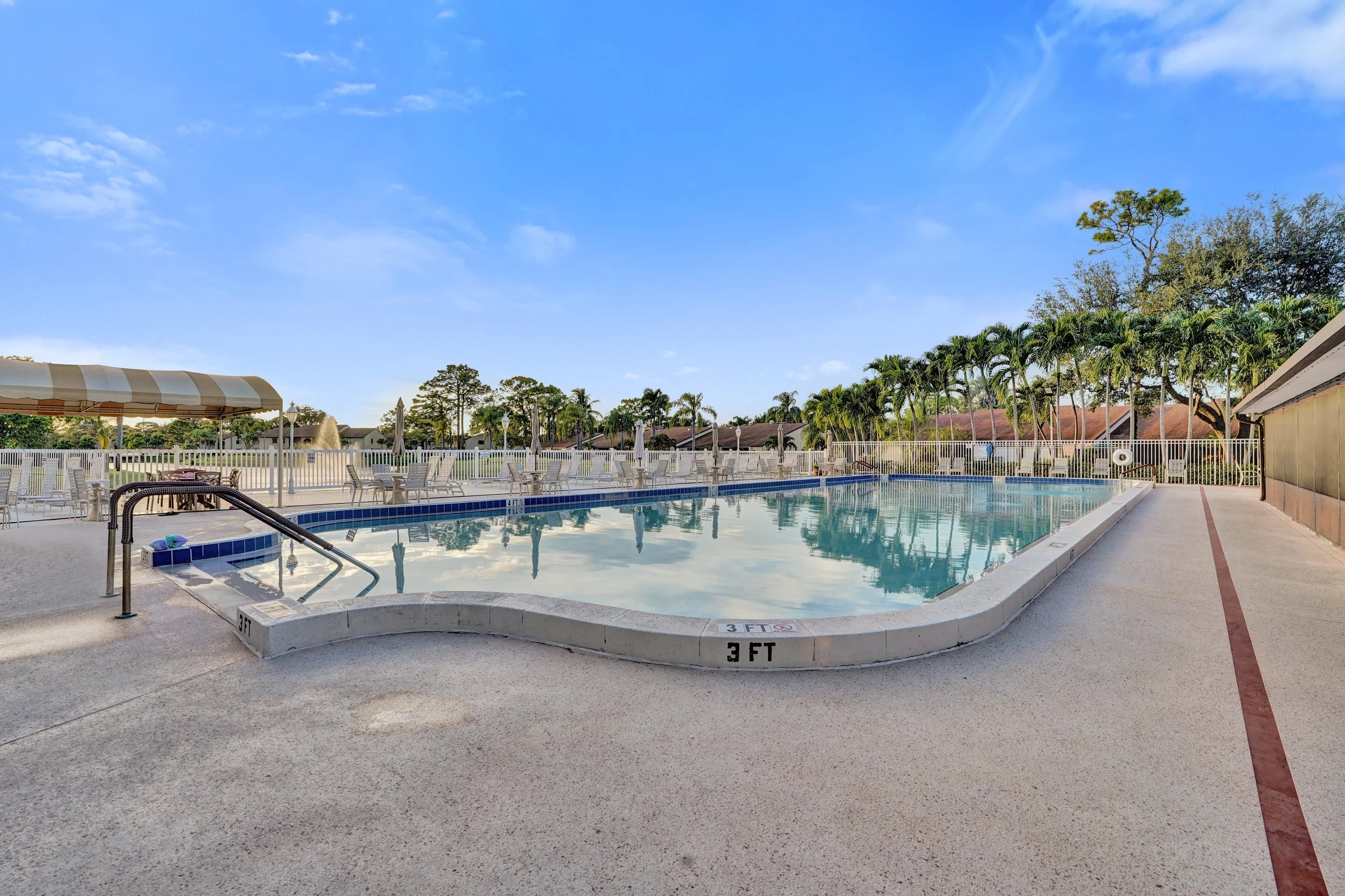 633 Sea Pine Way H, Greenacres Waterfront Villa For Sale | Pine Ridge Community