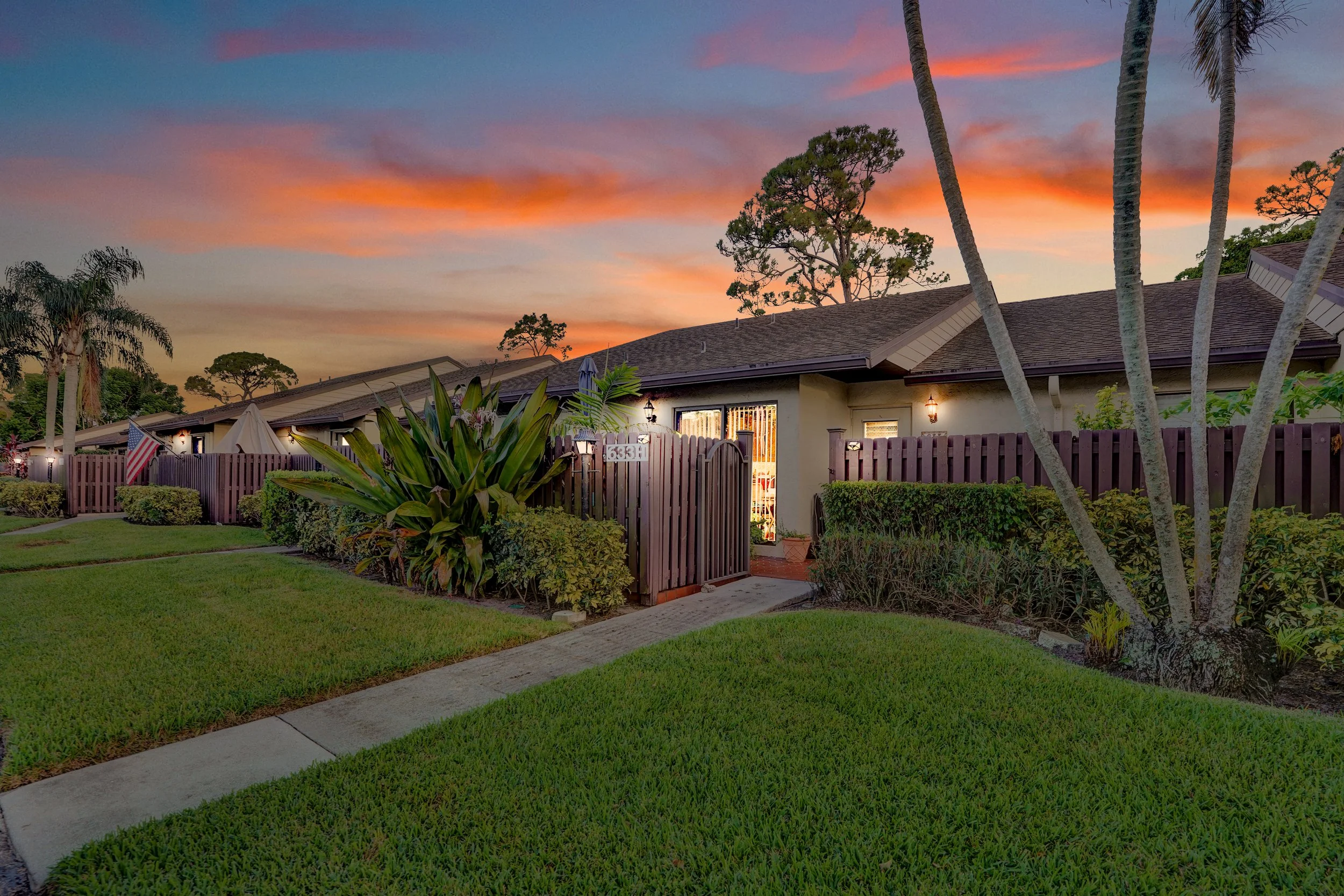 633 Sea Pine Way H, Greenacres Waterfront Villa For Sale | Pine Ridge Community