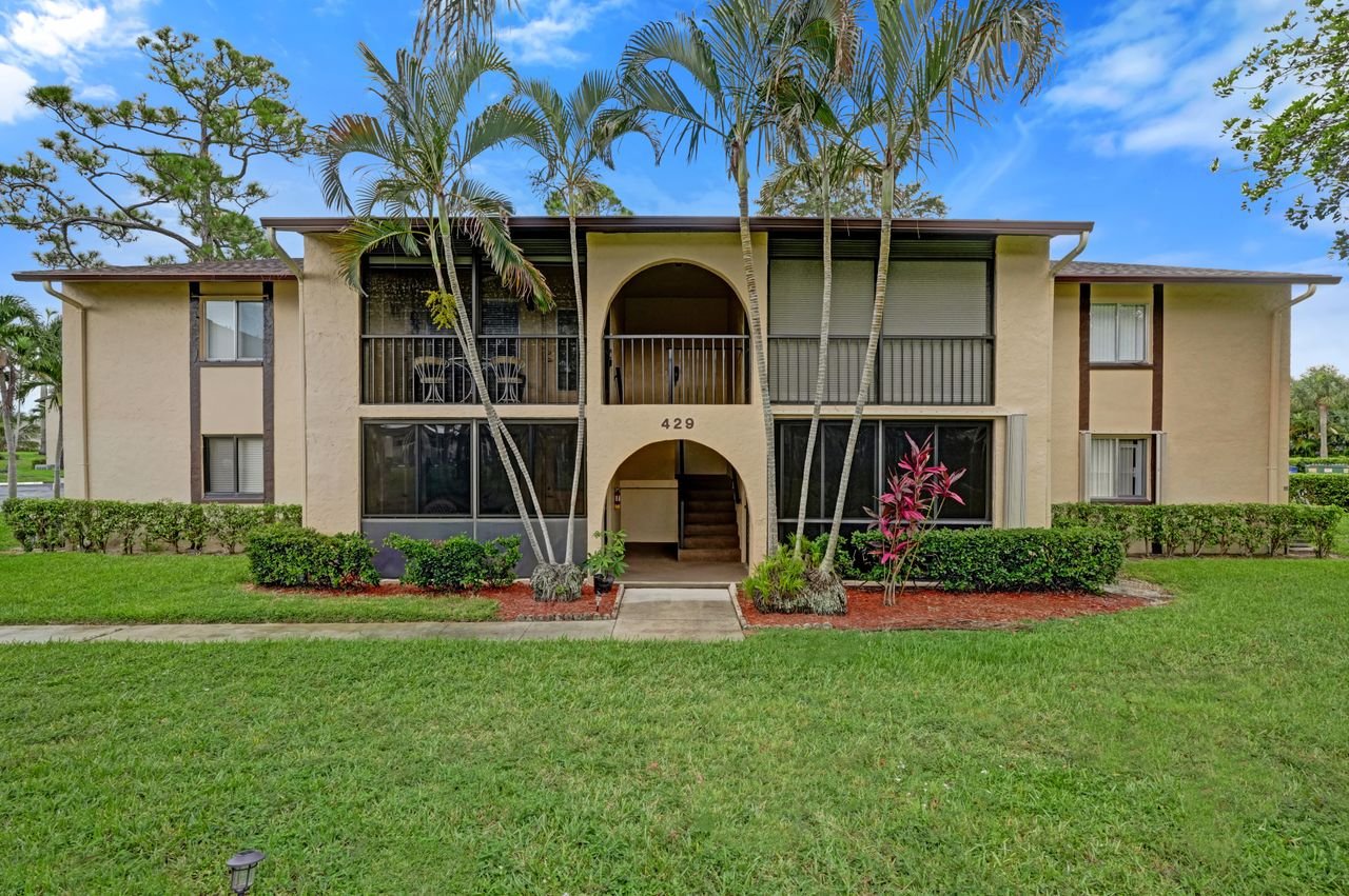 429 Pine Glen Lane #C-2, Greenacres, Fl Condo For Sale in Pine Ridge South Greenacres