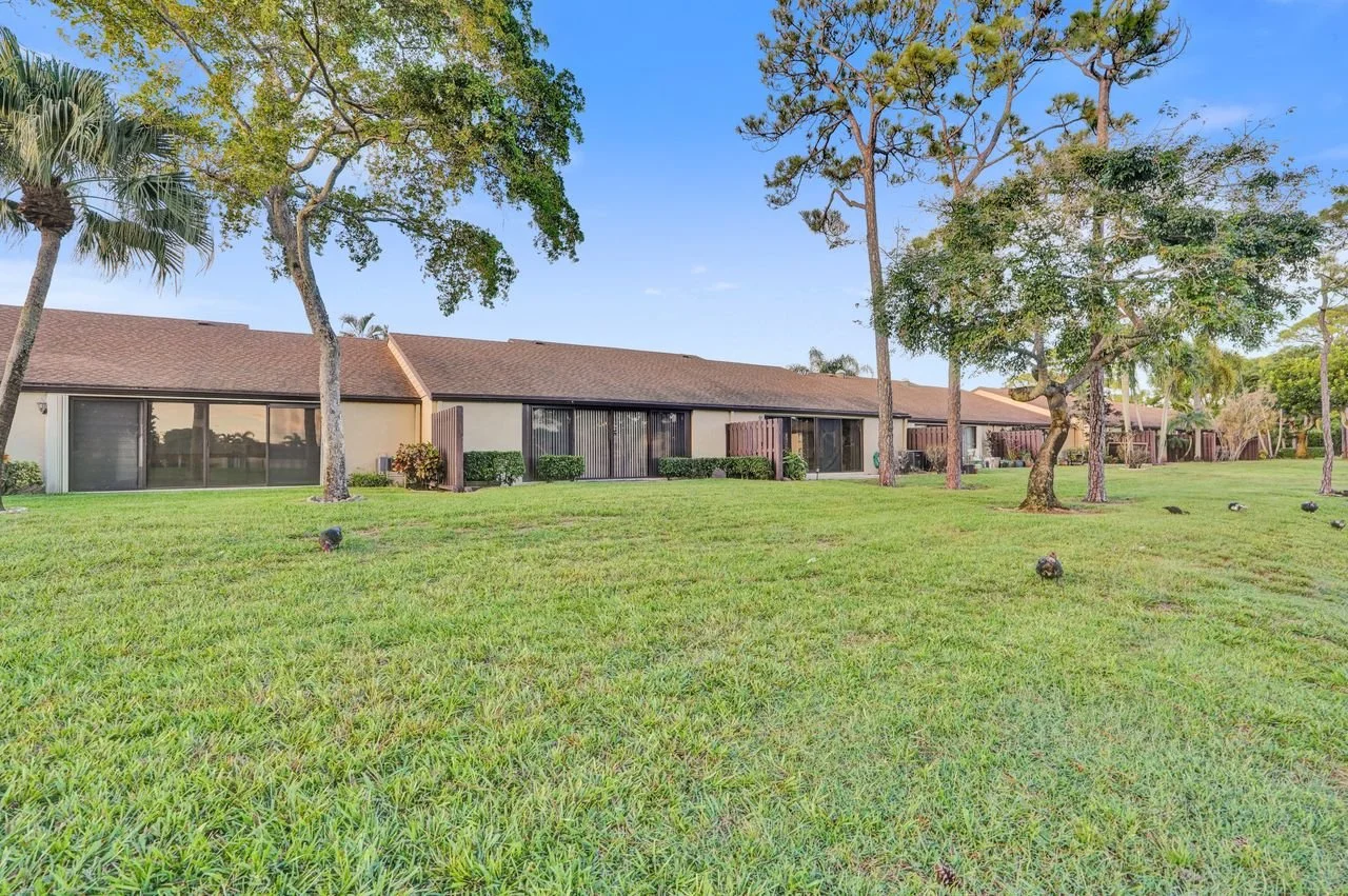 633 Sea Pine Way H, Greenacres Waterfront Villa For Sale | Pine Ridge Community