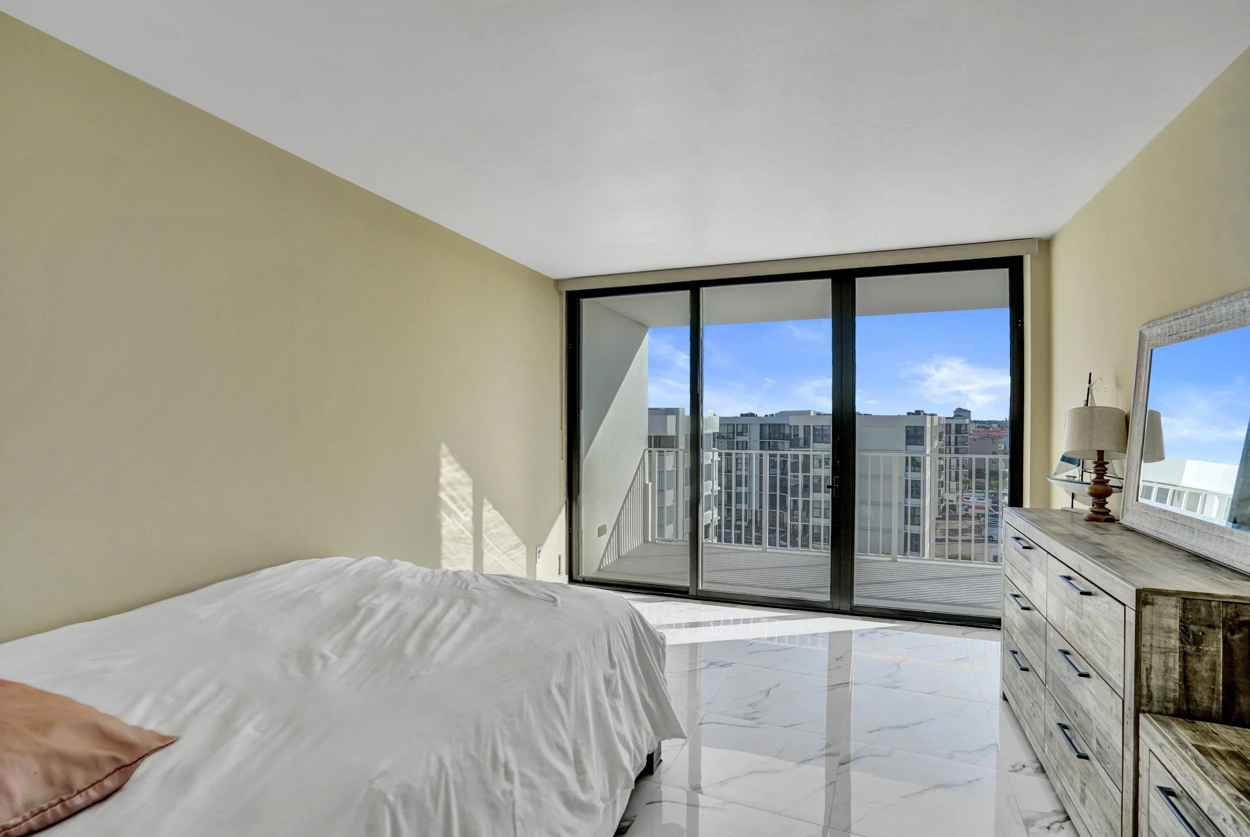 3590 S Ocean Boulevard 809, South Palm Beach, FL 33480 Waterfront Condo For Sale at Mayfair House Palm Beach