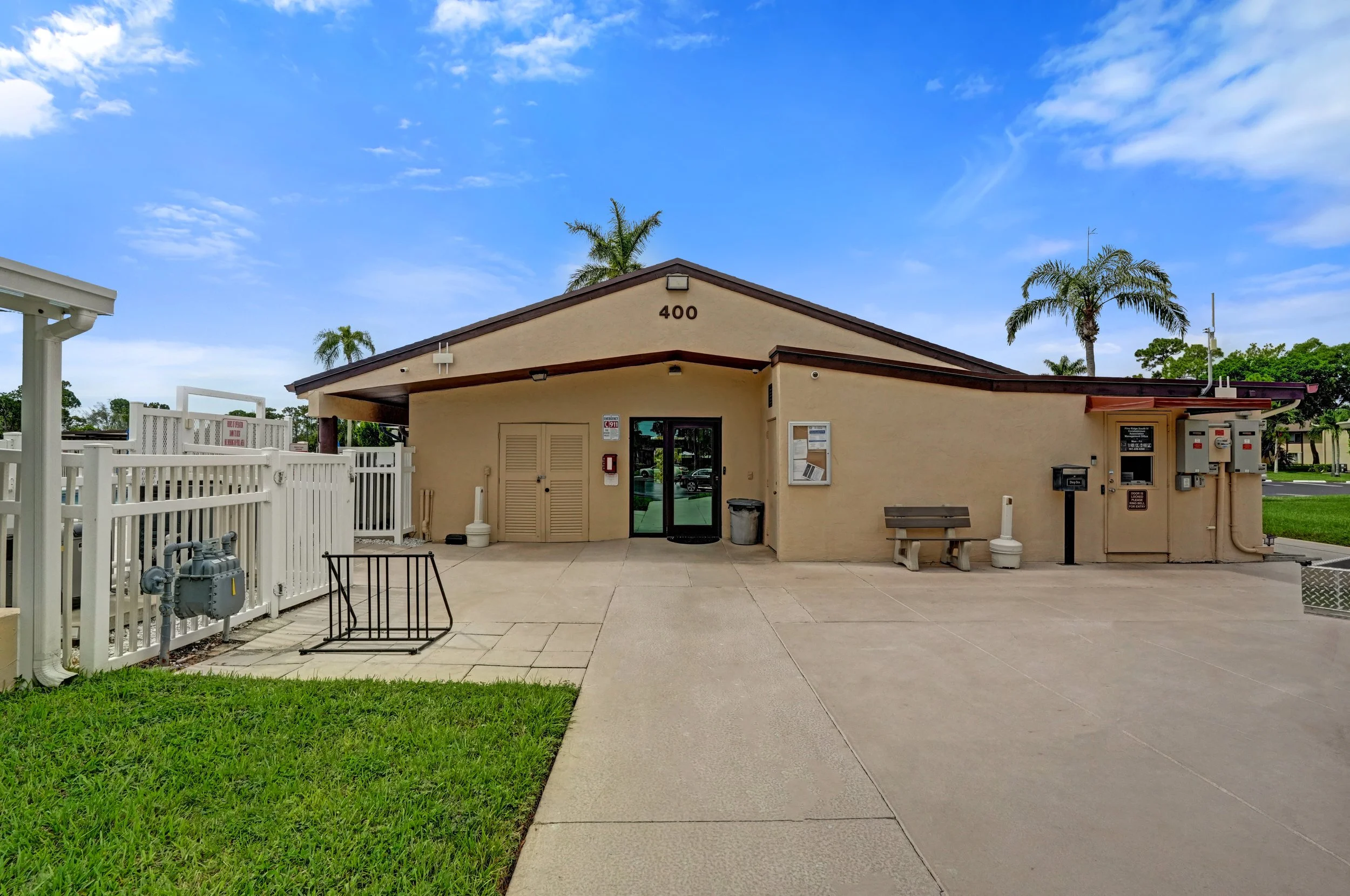 429 Pine Glen Lane #C-2, Greenacres, Fl Condo For Sale in Pine Ridge South Greenacres