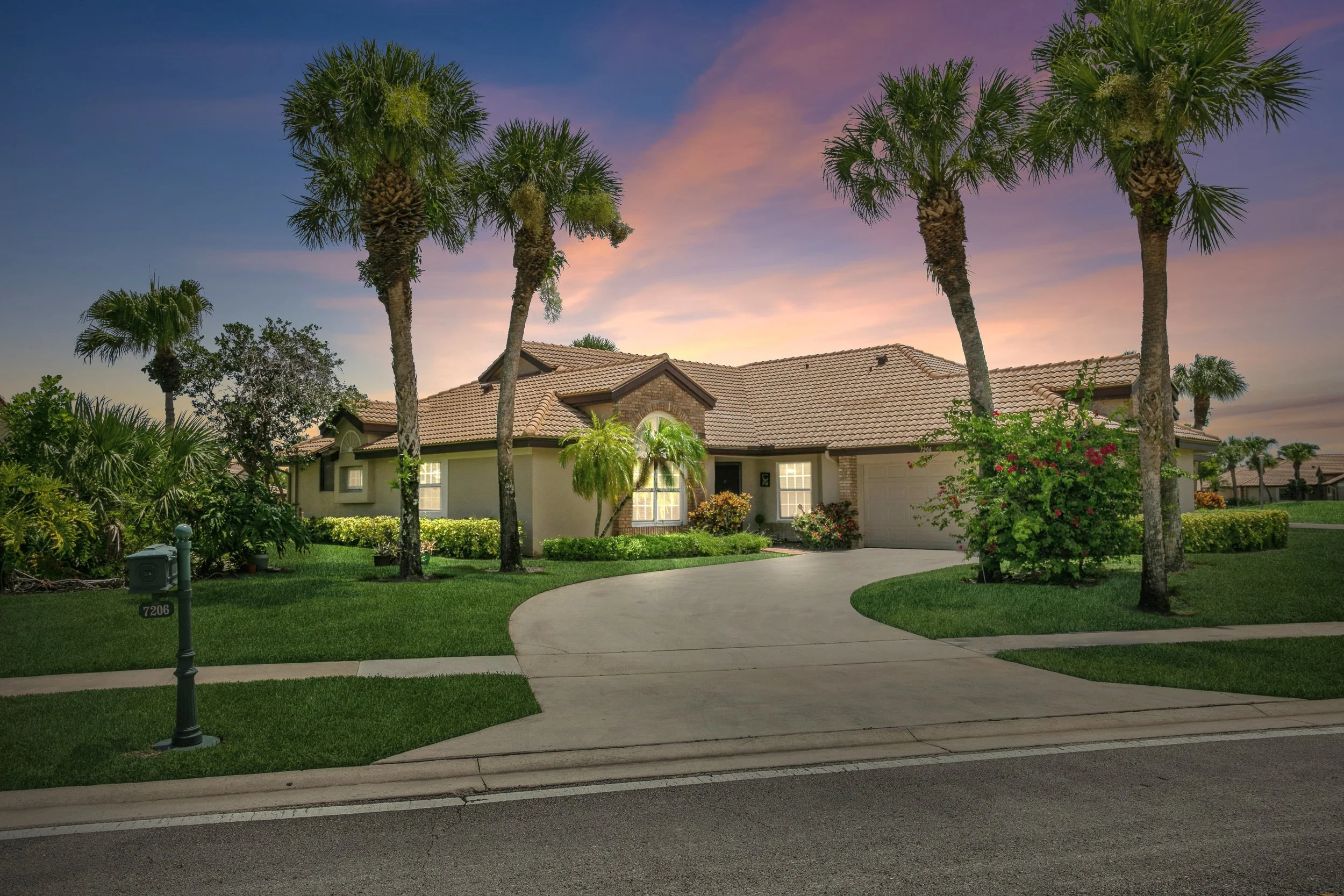 7206 Le Chalet Blvd,  Boynton Beach, FL 33472 | Homes For Sale in Aberdeen