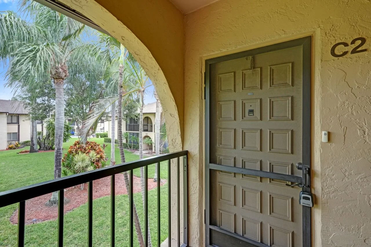 429 Pine Glen Lane #C-2, Greenacres, Fl Condo For Sale in Pine Ridge South Greenacres