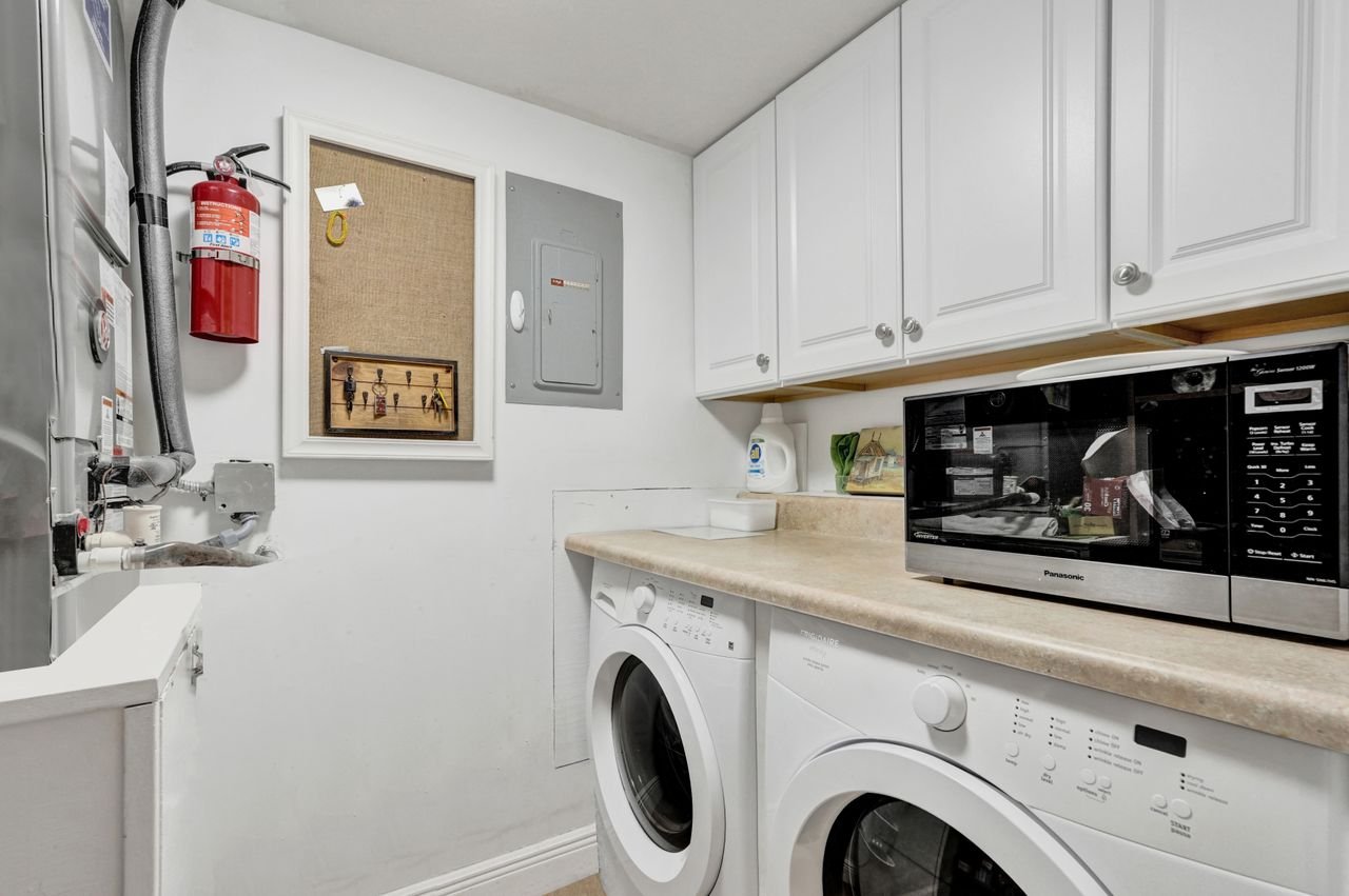 429 Pine Glen Lane #C-2, Greenacres, Fl Condo For Sale in Pine Ridge South Greenacres