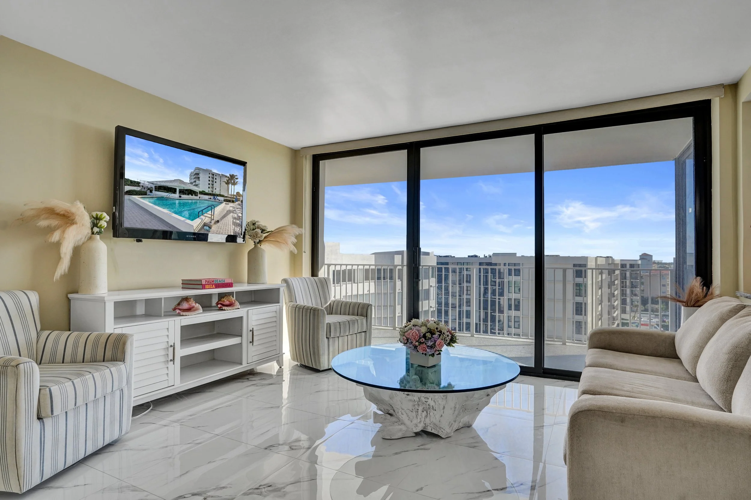 3590 S Ocean Boulevard 809, South Palm Beach, FL 33480 Waterfront Condo For Sale at Mayfair House Palm Beach