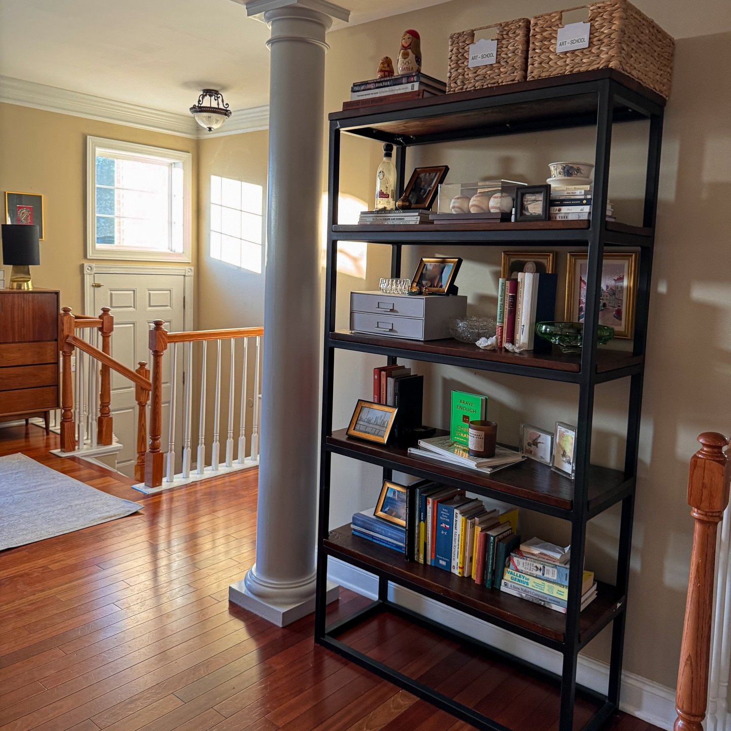 A few before &amp; afters from a recent project ✨ Showcasing our organizing AND styling abilities 🙌🏼