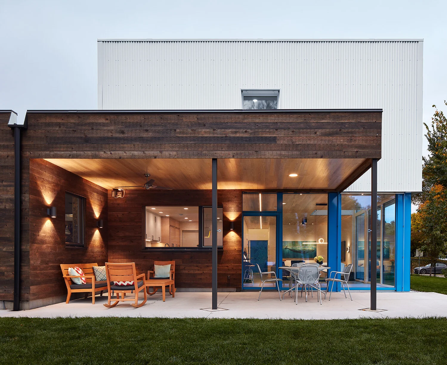 TE Studio Good Energy Haus: Covered Back Patio (by Corey Gaffer)