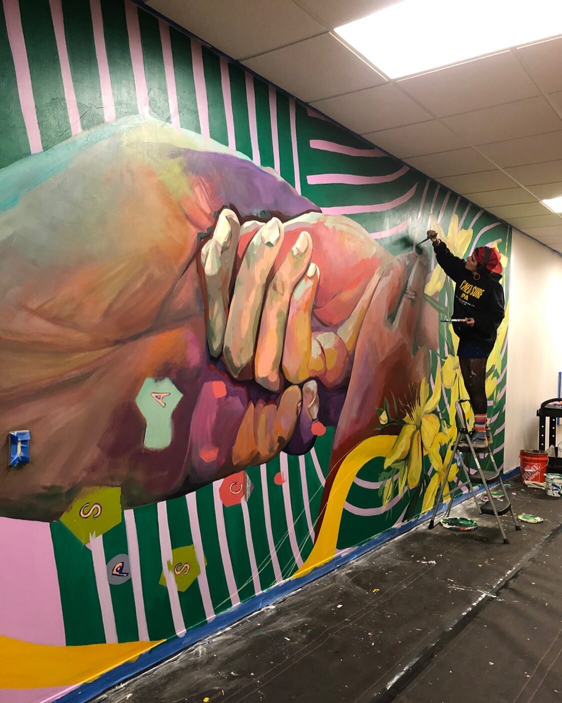 ⚠️INSTALL SZN⚠️
Auuuoooo we are off and running! @umrochester mural is going up right now (more pics soon 🤠🥳) and then we are headed to Massachusetts next week! Updates on that to come! 🌻⚡️🌈☀️
.
.
.
#rst #rochester #umr #uofmn #mural #community