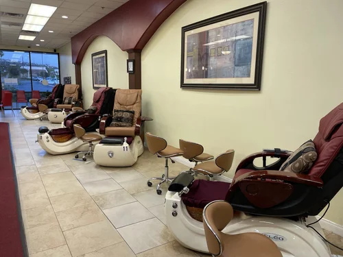 Q T Nails & Spa, business photo 6