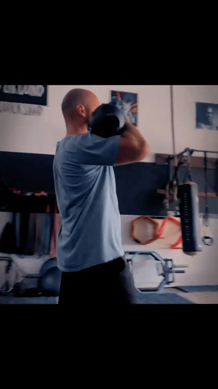 🫵🏽👊🏽🫵🏽👊🏽🫵🏽👊🏽
.
.
.
The two most important assets in your life :
1) Time
2) Health
.
.
.
#UnilateralTraining
#StrengthTraining
#FunctionalFitness
#GymTips
#FitnessMotivation
#FitFam
#TrainHard
#WorkoutReels
#GymContent
#FitLife