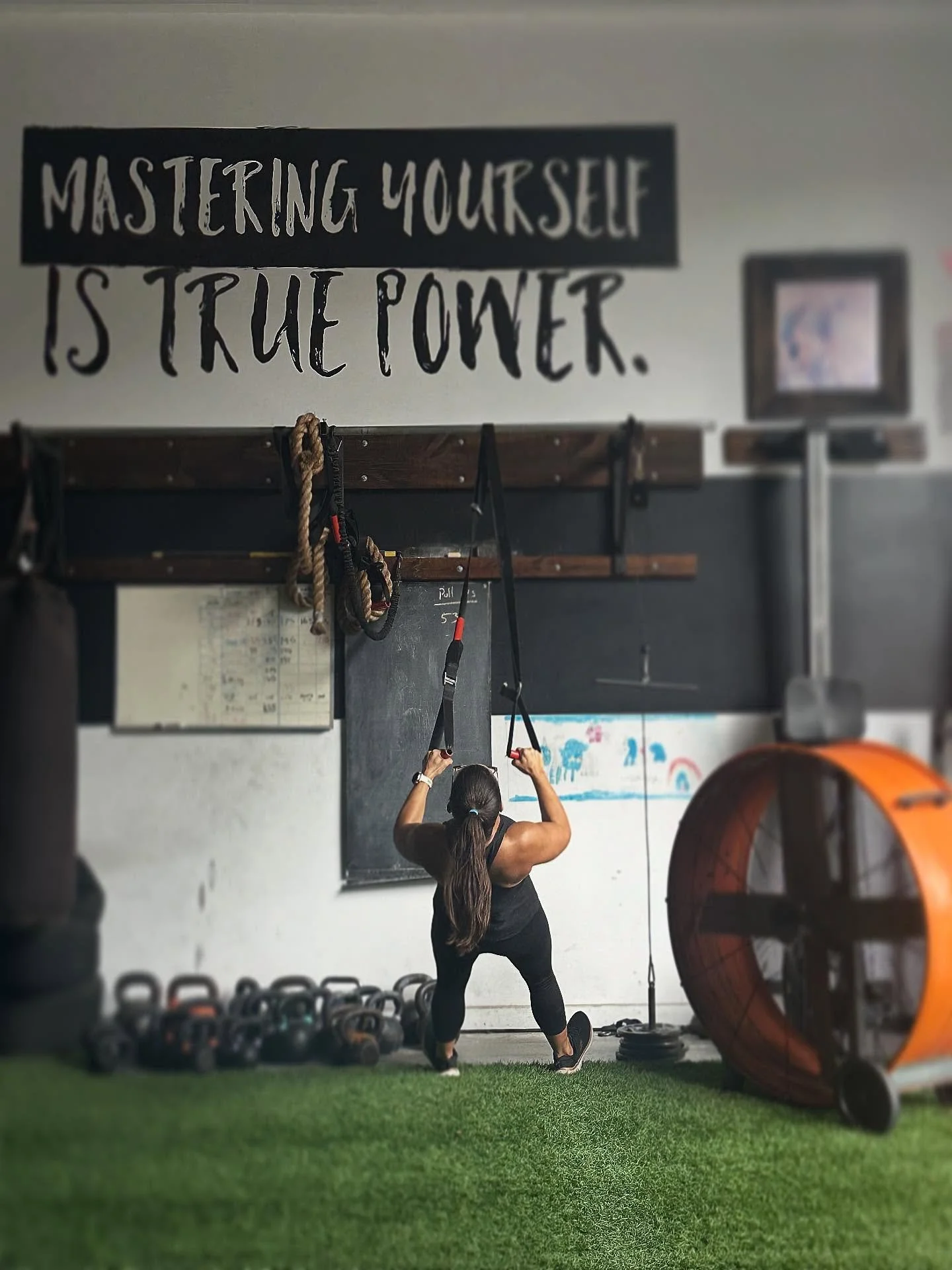 🫵🏽👊🏽
.
.
.
You vs You .
&ldquo;Mastering yourself is true power.&rdquo;
.
Don&rsquo;t be an imitation.
.
.
.
#WeStrongStPete #stpetersburgfl #strength #igfit #igfitmoms #fitspo #love #strongwomen #laotzu #strengthtraining