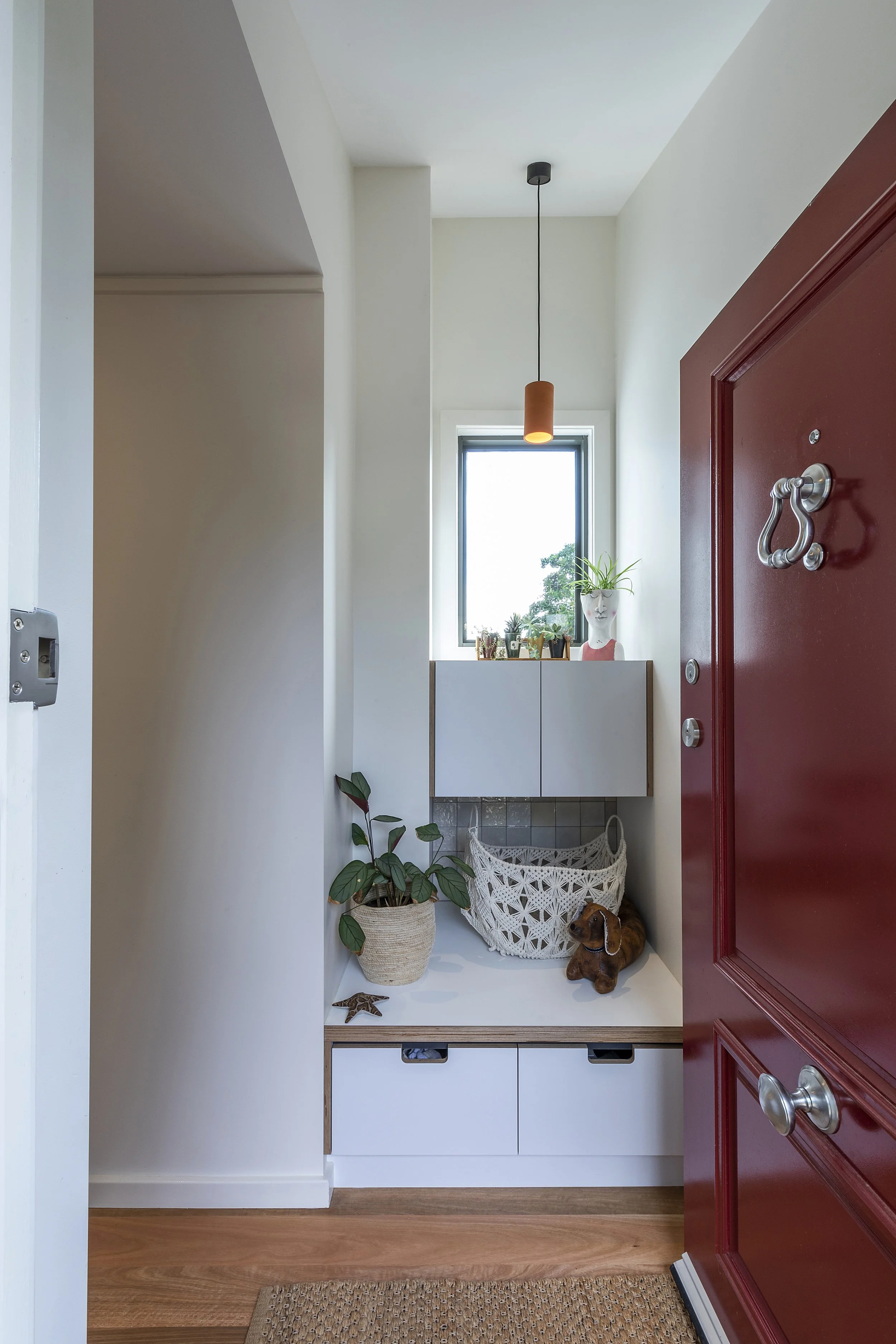 13_Scissor House_Entry.jpg